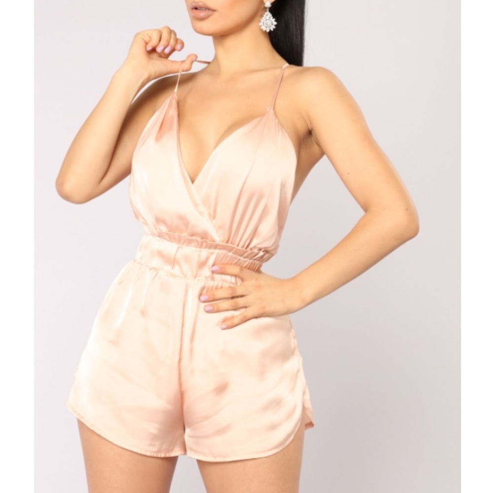 ✨PINK SATIN ROMPER✨